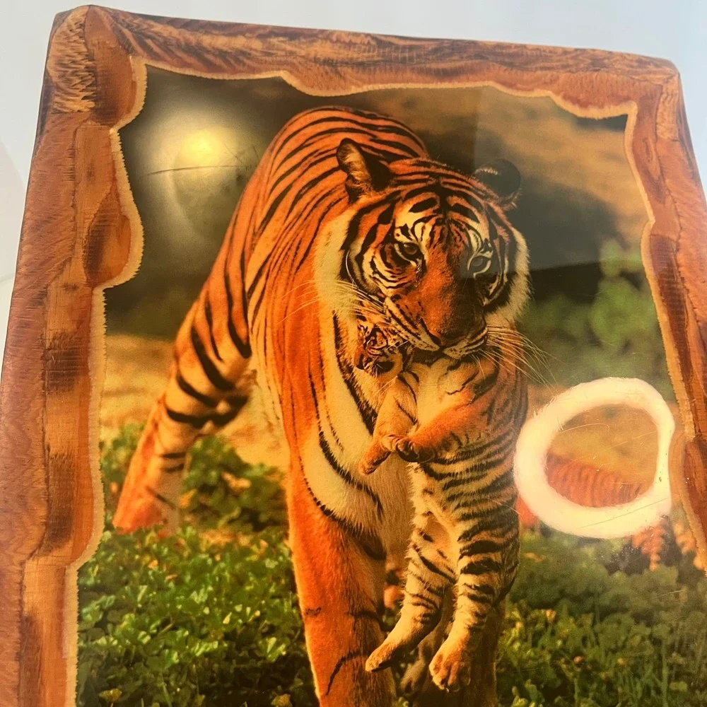 Vintage Tiger and Cub Wood Plaque High Gloss Resin Wildlife Wall Art‎ 9.5x11.5